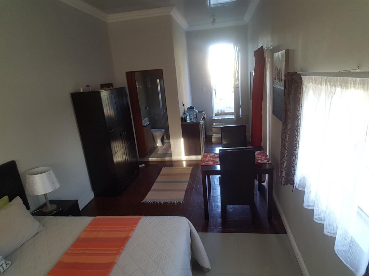 Beachway Guesthouse ポート・エリザベス エクステリア 写真